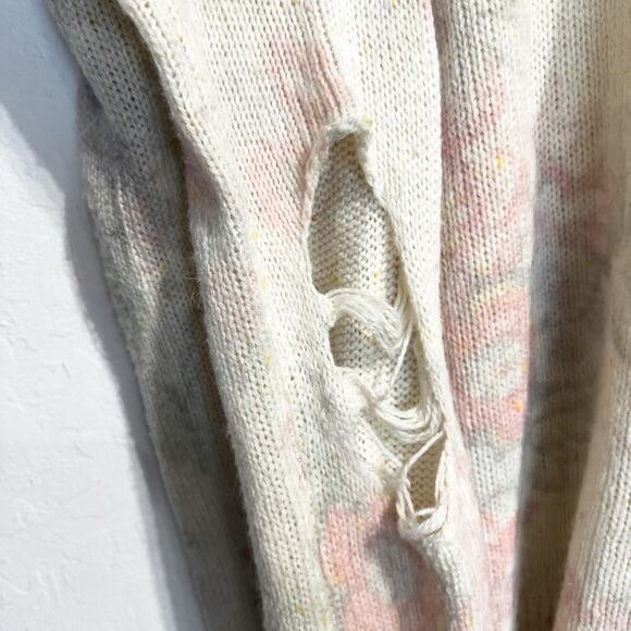 Wildfox Sweater Small Floral Flowers Ivory Pastel Distressed Lightweight Knit - Picture 6 of 8